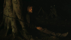 extant_GameOfThrones_3x03-WalkOfPunishment_4894