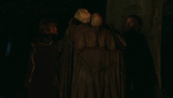 extant_GameOfThrones_3x03-WalkOfPunishment_4899