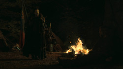 extant_GameOfThrones_3x03-WalkOfPunishment_4987