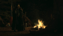 extant_GameOfThrones_3x03-WalkOfPunishment_4988