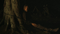 extant_GameOfThrones_3x03-WalkOfPunishment_4992