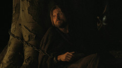extant_GameOfThrones_3x03-WalkOfPunishment_5012