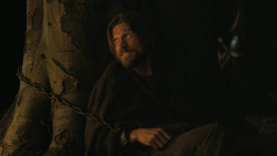 extant_GameOfThrones_3x03-WalkOfPunishment_5018