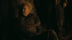 extant_GameOfThrones_3x03-WalkOfPunishment_5130