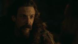 extant_GameOfThrones_3x03-WalkOfPunishment_5139