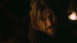 extant_GameOfThrones_3x03-WalkOfPunishment_5205