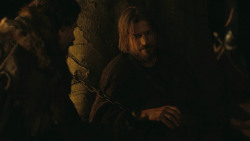 extant_GameOfThrones_3x03-WalkOfPunishment_5230