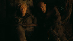extant_GameOfThrones_3x03-WalkOfPunishment_5241