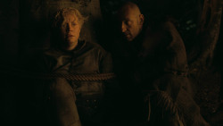 extant_GameOfThrones_3x03-WalkOfPunishment_5242