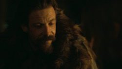 extant_GameOfThrones_3x03-WalkOfPunishment_5262