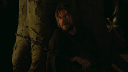 extant_GameOfThrones_3x03-WalkOfPunishment_5265