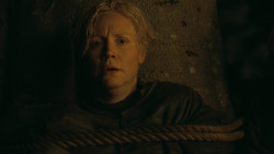 extant_GameOfThrones_3x03-WalkOfPunishment_5297