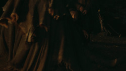 extant_GameOfThrones_3x03-WalkOfPunishment_5304
