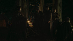 extant_GameOfThrones_3x03-WalkOfPunishment_5329