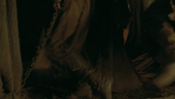 extant_GameOfThrones_3x03-WalkOfPunishment_5338