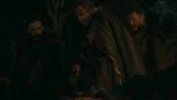 extant_GameOfThrones_3x03-WalkOfPunishment_5347