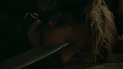 extant_GameOfThrones_3x03-WalkOfPunishment_5365