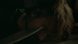 extant_GameOfThrones_3x03-WalkOfPunishment_5366