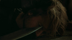 extant_GameOfThrones_3x03-WalkOfPunishment_5375