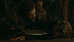 extant_GameOfThrones_3x03-WalkOfPunishment_5379