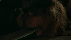 extant_GameOfThrones_3x03-WalkOfPunishment_5402