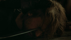 extant_GameOfThrones_3x03-WalkOfPunishment_5406