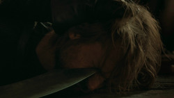 extant_GameOfThrones_3x03-WalkOfPunishment_5416
