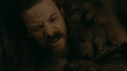 extant_GameOfThrones_3x03-WalkOfPunishment_5422