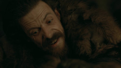 extant_GameOfThrones_3x03-WalkOfPunishment_5426