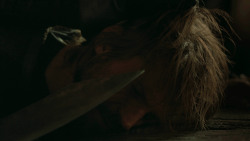 extant_GameOfThrones_3x03-WalkOfPunishment_5432
