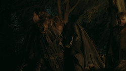 extant_GameOfThrones_3x03-WalkOfPunishment_5439