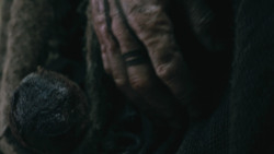 extant_GameOfThrones_3x04-AndNowHisWatchIsEnded_0001
