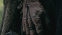 extant_GameOfThrones_3x04-AndNowHisWatchIsEnded_0006