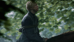 extant_GameOfThrones_3x04-AndNowHisWatchIsEnded_0065