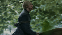 extant_GameOfThrones_3x04-AndNowHisWatchIsEnded_0066