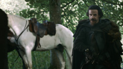 extant_GameOfThrones_3x04-AndNowHisWatchIsEnded_0170