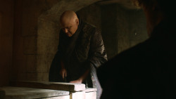 extant_GameOfThrones_3x04-AndNowHisWatchIsEnded_0536