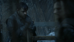 extant_GameOfThrones_3x04-AndNowHisWatchIsEnded_0877