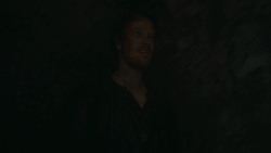 extant_GameOfThrones_3x04-AndNowHisWatchIsEnded_1993