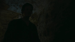 extant_GameOfThrones_3x04-AndNowHisWatchIsEnded_2000