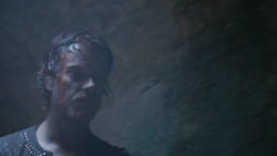 extant_GameOfThrones_3x04-AndNowHisWatchIsEnded_2011