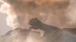 extant_GameOfThrones_3x04-AndNowHisWatchIsEnded_5227