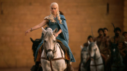 extant_GameOfThrones_3x04-AndNowHisWatchIsEnded_5447