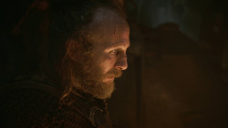 extant_GameOfThrones_3x04-KissedByFire_0007