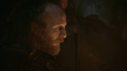 extant_GameOfThrones_3x04-KissedByFire_0009