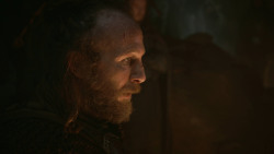 extant_GameOfThrones_3x04-KissedByFire_0010