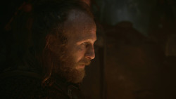 extant_GameOfThrones_3x04-KissedByFire_0014