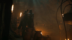 extant_GameOfThrones_3x04-KissedByFire_0021