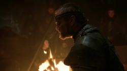 extant_GameOfThrones_3x04-KissedByFire_0046