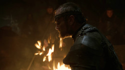 extant_GameOfThrones_3x04-KissedByFire_0047